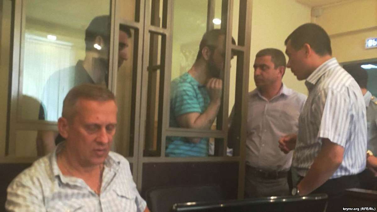 Суд окупованого Криму на місяць продовжив арешт фігурантів «справи Хізб ут-Тахрір»