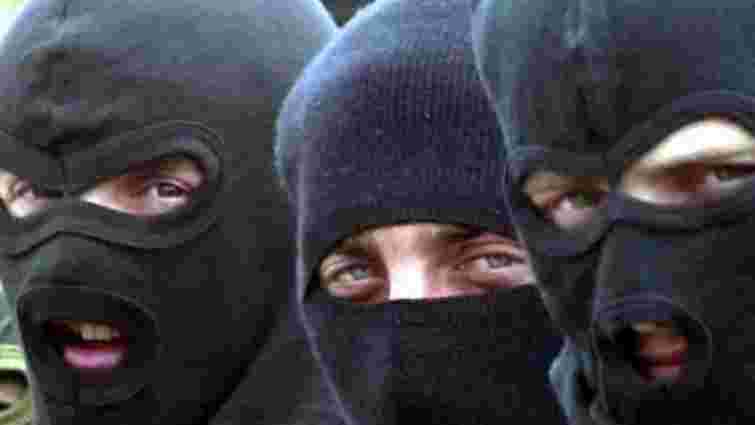 Харківська поліція розшукує злочинців у балаклавах, які побили і пограбували родину