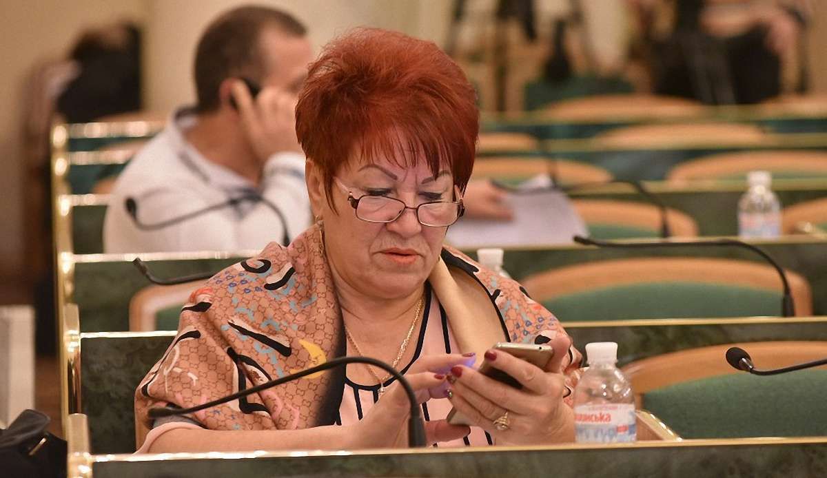 Через відсутність кворуму депутати ЛОР приймали рішення по телефону