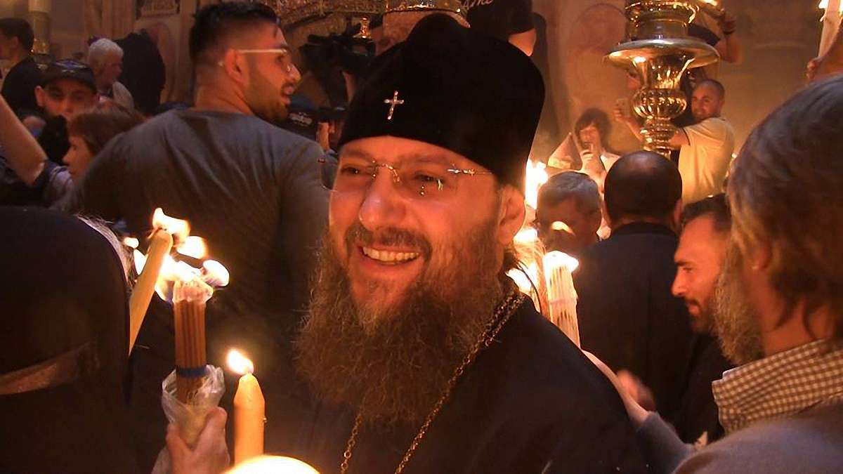 В Єрусалимі зійшов Благодатний вогонь