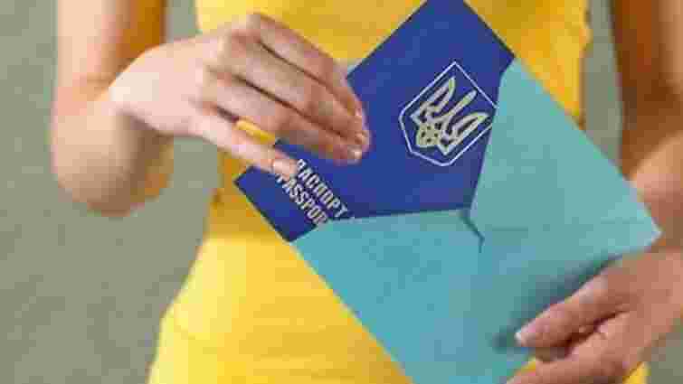 Шахраї почали обманювати українців з біометричними паспортами