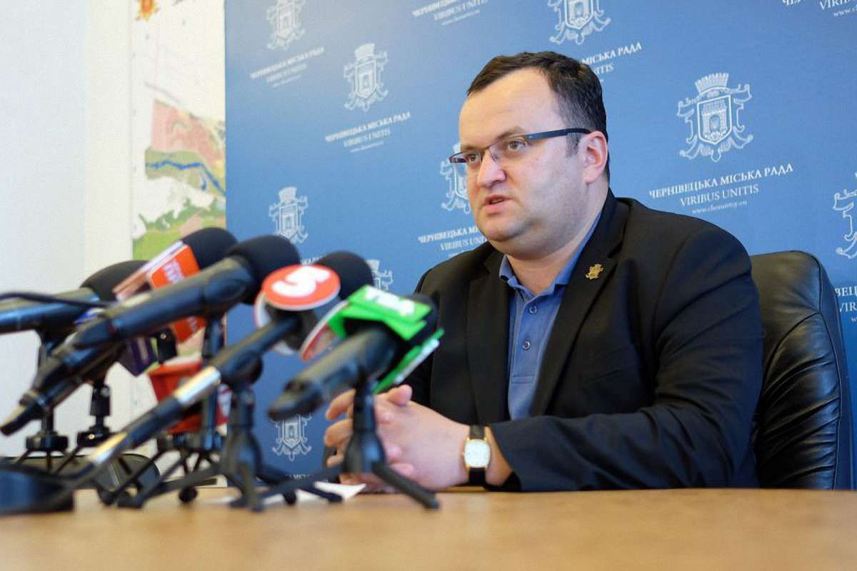 Мер Чернівців закликав Верховну Раду призначити у місті позачергові вибори