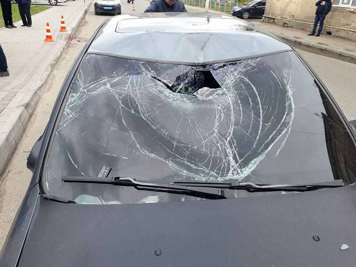 Збитий автомобілем у Самборі пішохід помер у лікарні