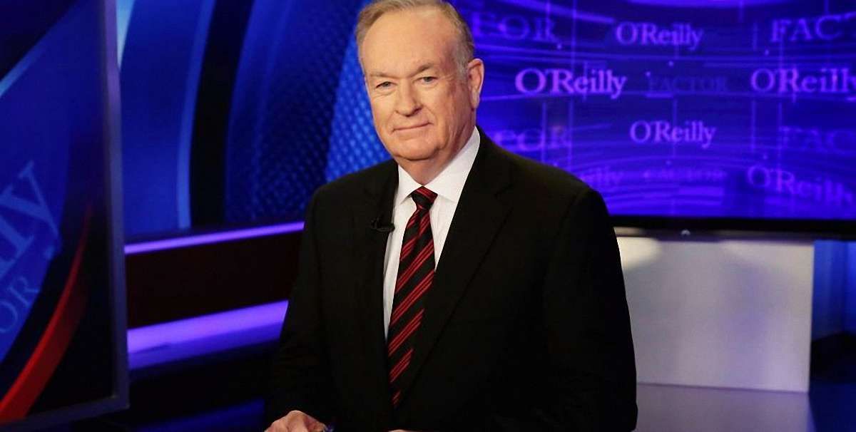 Ведучого Fox News, який назвав Путіна вбивцею, звільнили з телеканалу за сексуальні домагання