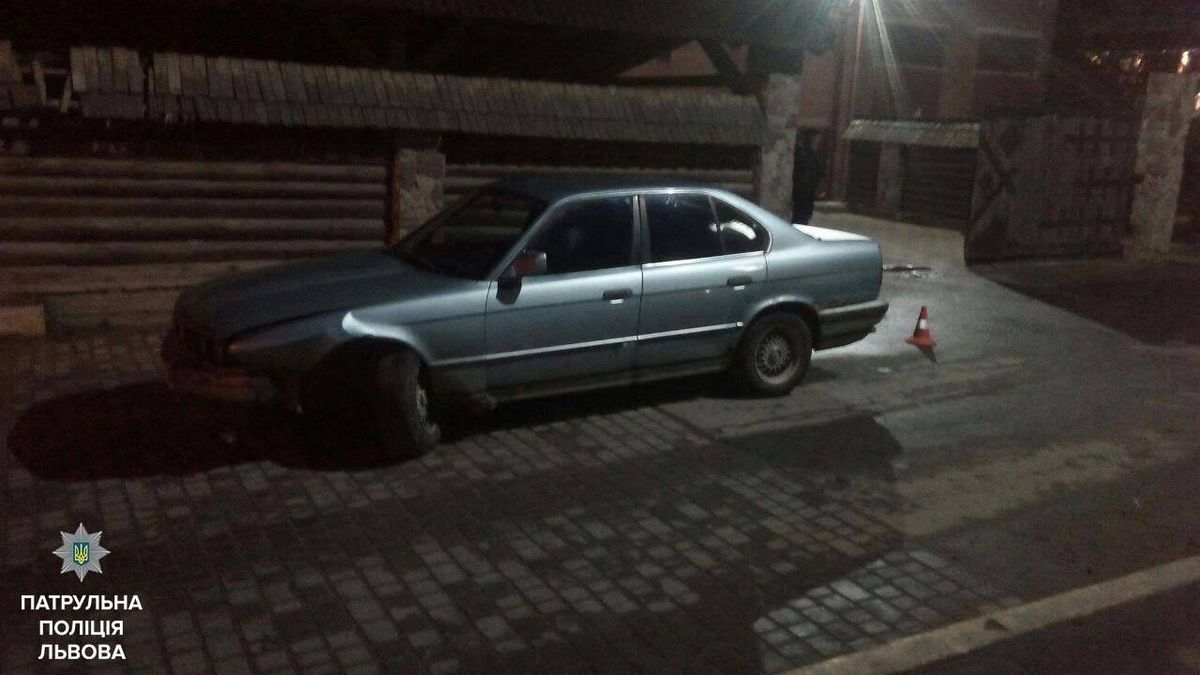 Львівські патрульні затримали водія, який п’яним вчинив ДТП і втік з місця пригоди 