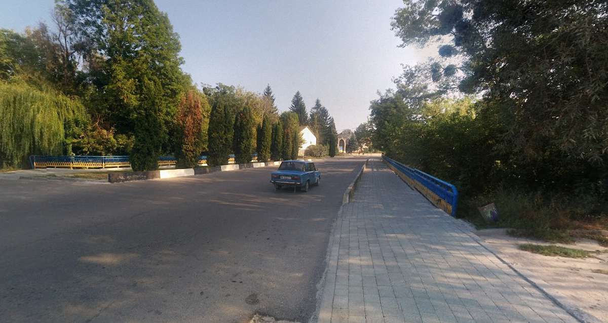 У Буську повідомили про замінування мосту