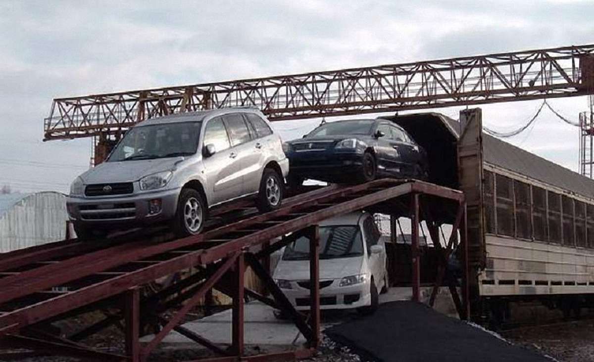 Імпорт автомобілів в Україну зріс на 64%