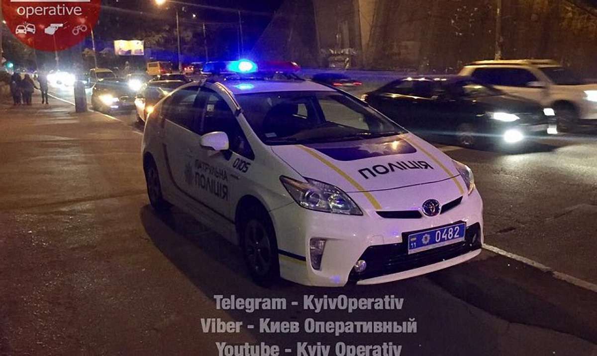 У поліції розповіли подробиці нічної стрілянини із пораненими в Києві
