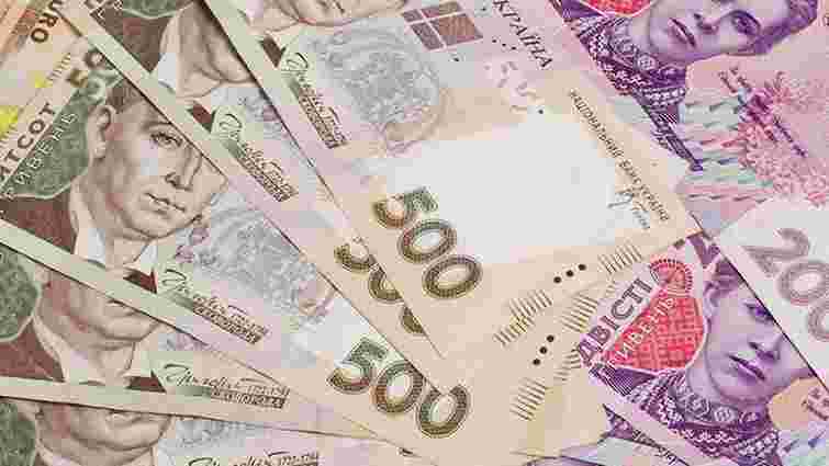 Українцям, які отримують субсидії, виплатять по 700 грн