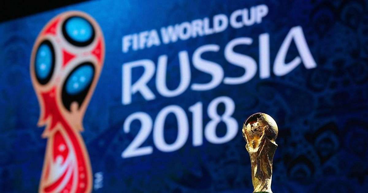 У російському місті старі будинки закриють двометровим парканом на час проведення ЧС-2018