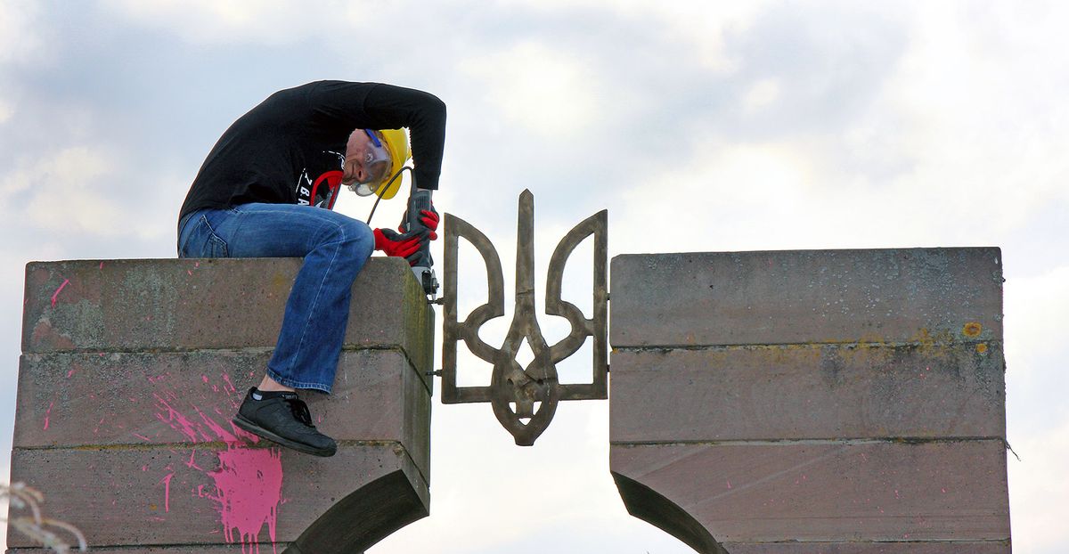 У Польщі місцева влада демонтувала пам’ятник воякам УПА