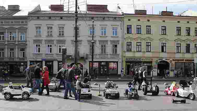 У центрі Львова заборонили діяльність будь-яких атракціонів