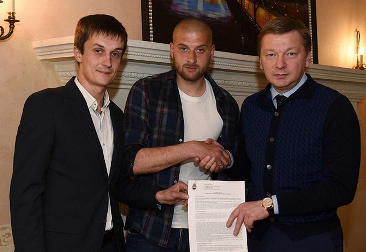 Ярослав Ракицький підписав новий контракт із «Шахтарем»