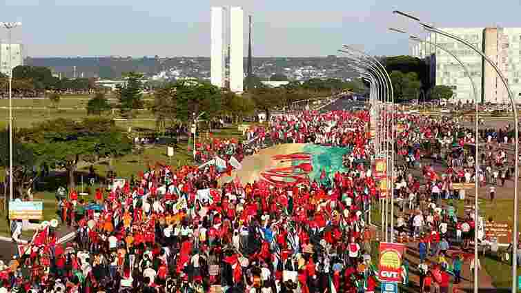 У Бразилії 40 млн людей протестували проти реформи урядом ринку праці і пенсій