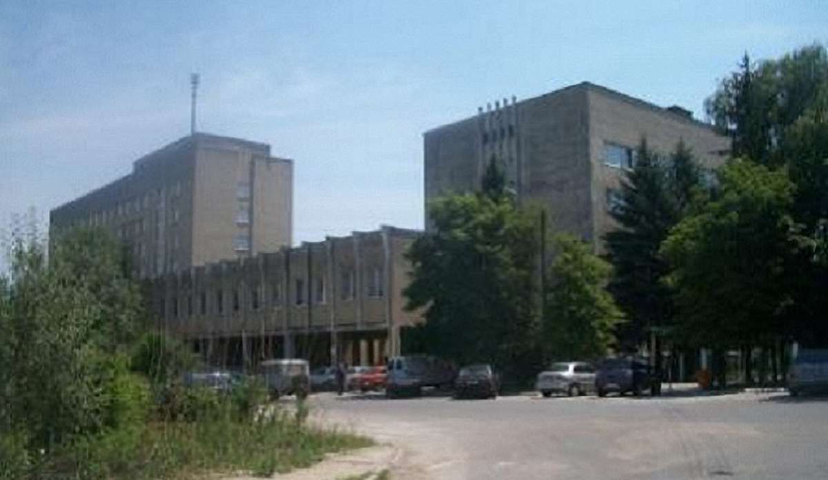 Психіатр з Трускавця за вимагання та отримання $200 хабаря сплатить штраф