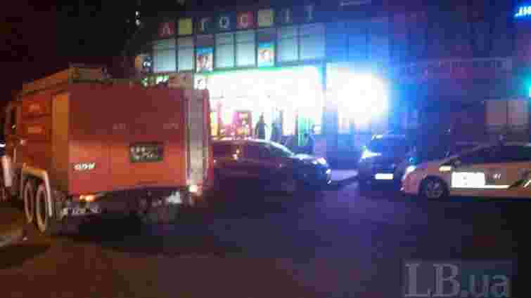 У Києві на вулиці Ахматової стався вибух, поранено чоловіка