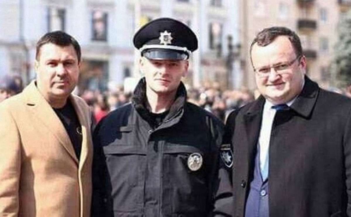Патрульного з Чернівців, якого підозрювали у вживанні наркотиків, звільнили від покарання