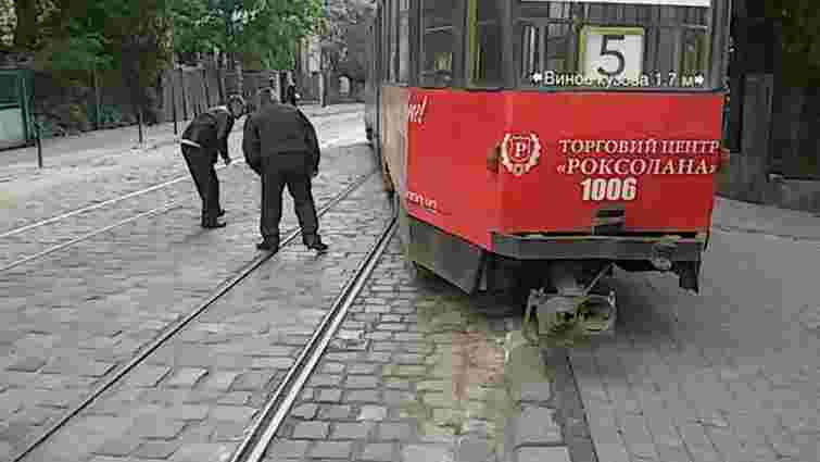 У Львові два трамваї зійшли з рейок