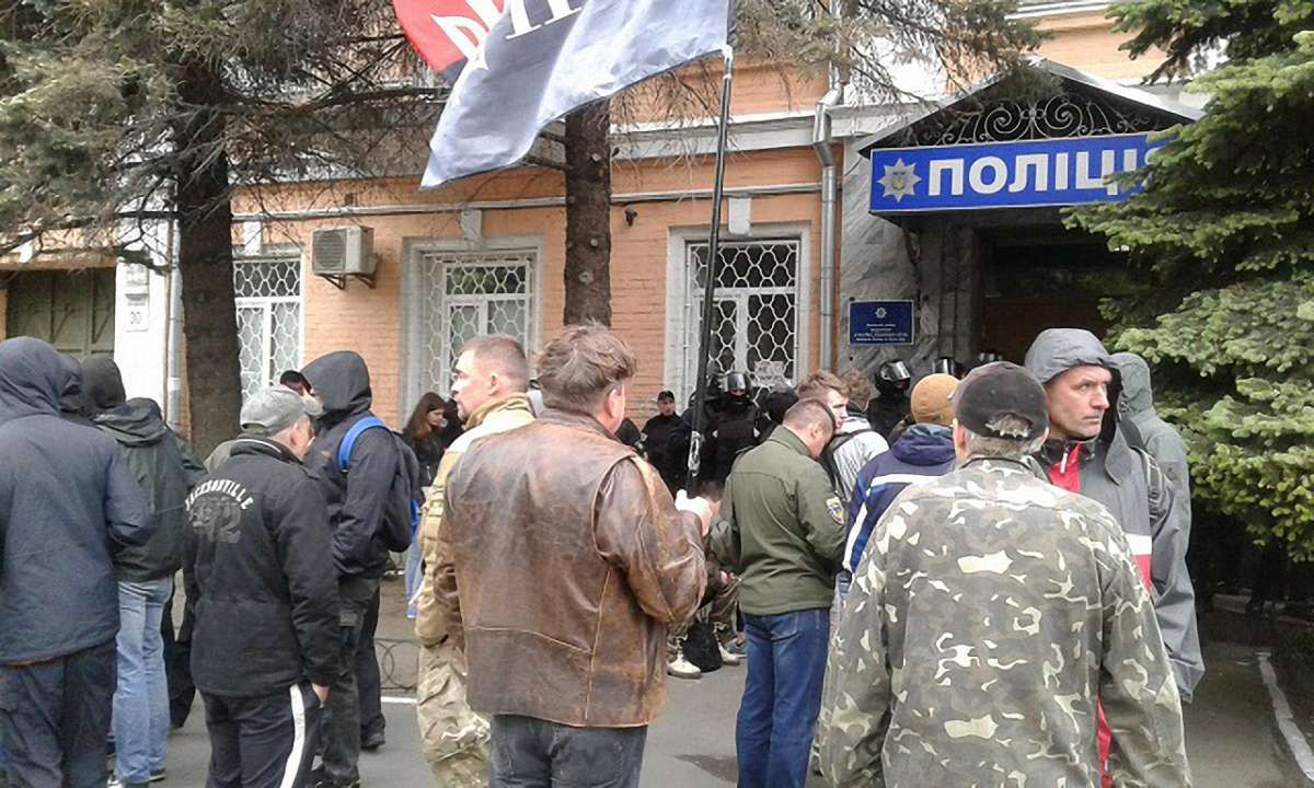 У Києві поліція відпустила затриманних 9 травня оунівців