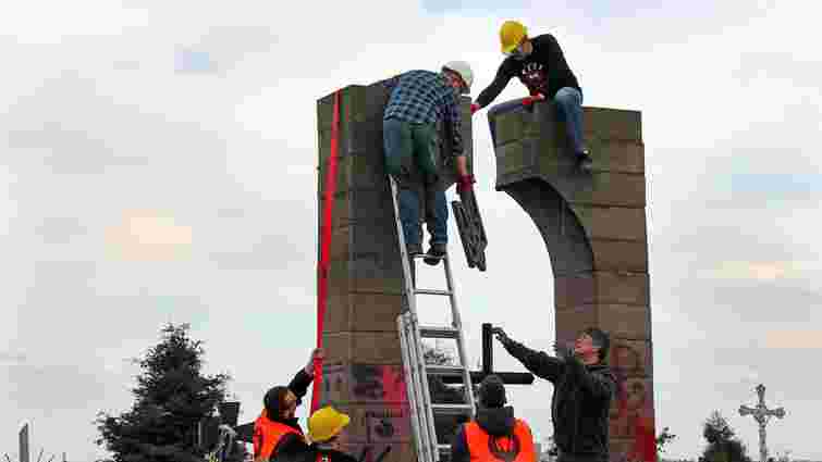 У Підкарпатському воєводстві Польщі хочуть демонтувати усі пам’ятники воїнам УПА