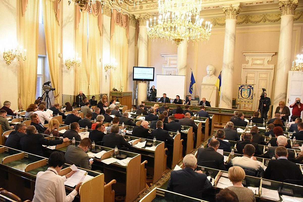 Львівська облрада звільнила головного лікаря Дрогобицької станції швидкої допомоги