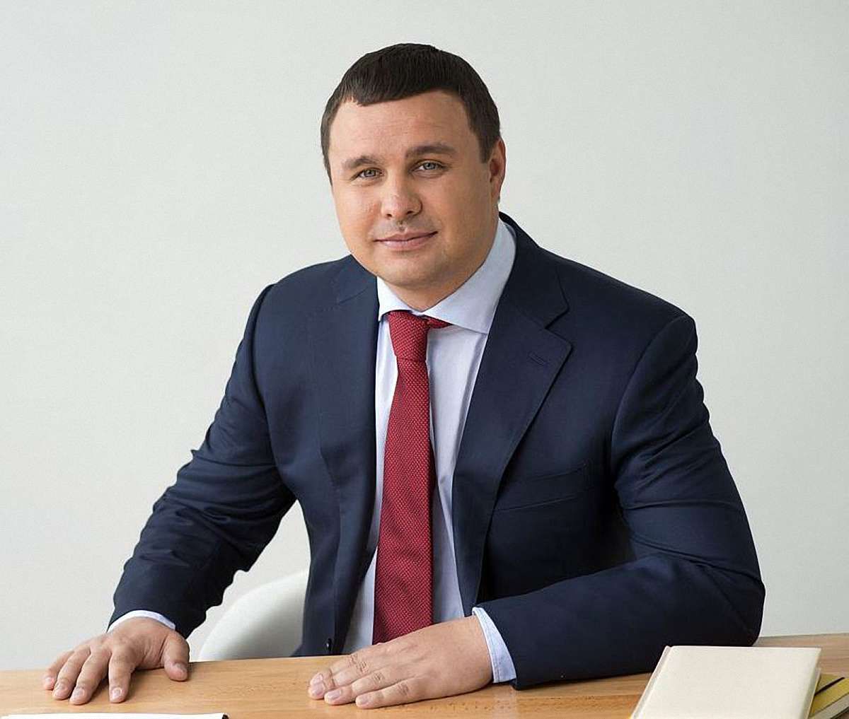 Нардеп з Чернігівщини збирається стати акціонером «дочки» російського банку