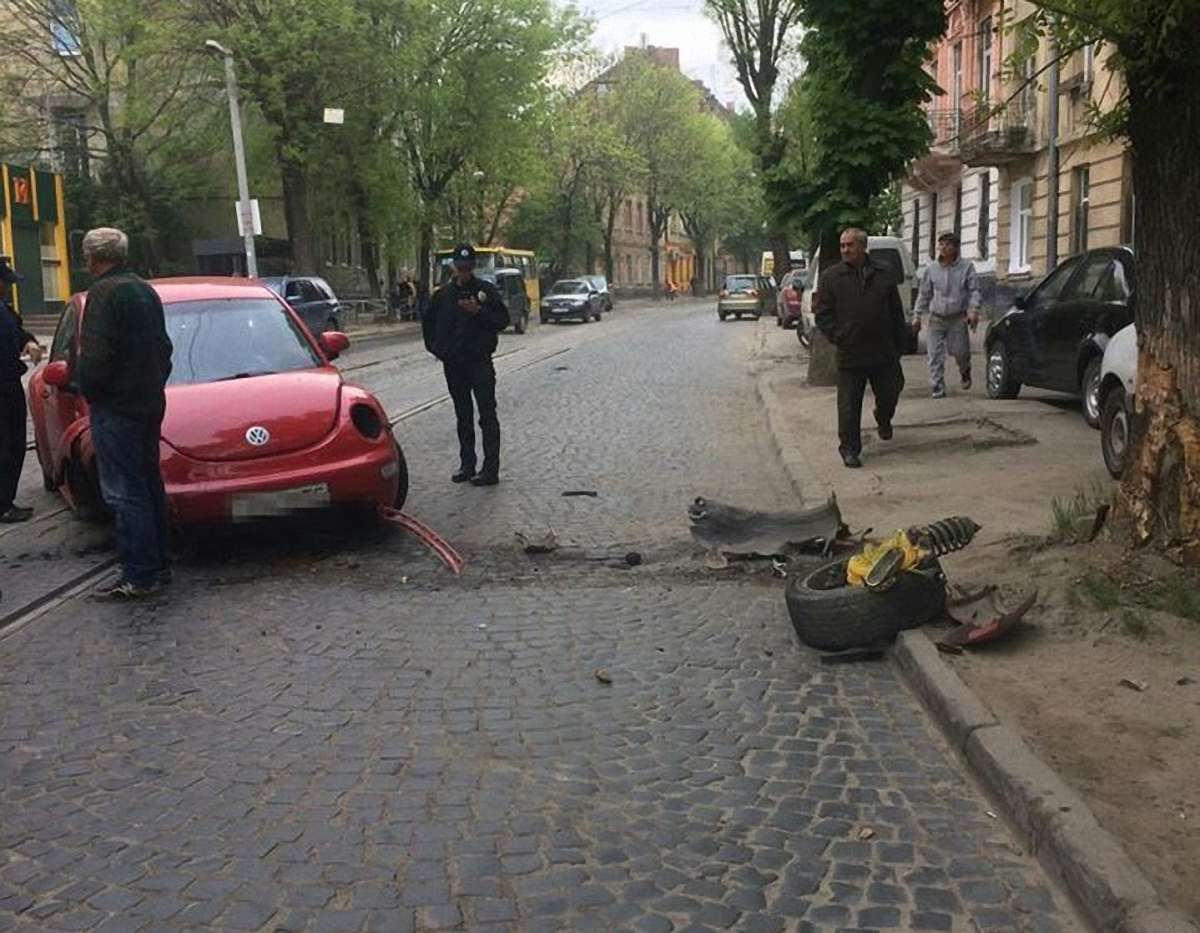 У Львові водійка вчинила ДТП та втекла з місця події