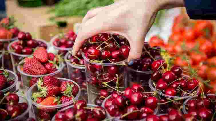 Україна торік збільшила експорт черешень, абрикосів, вишень та слив