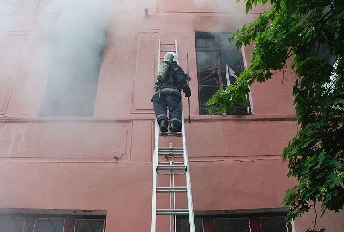 У Миколаєві сталася пожежа у психіатричній лікарні
