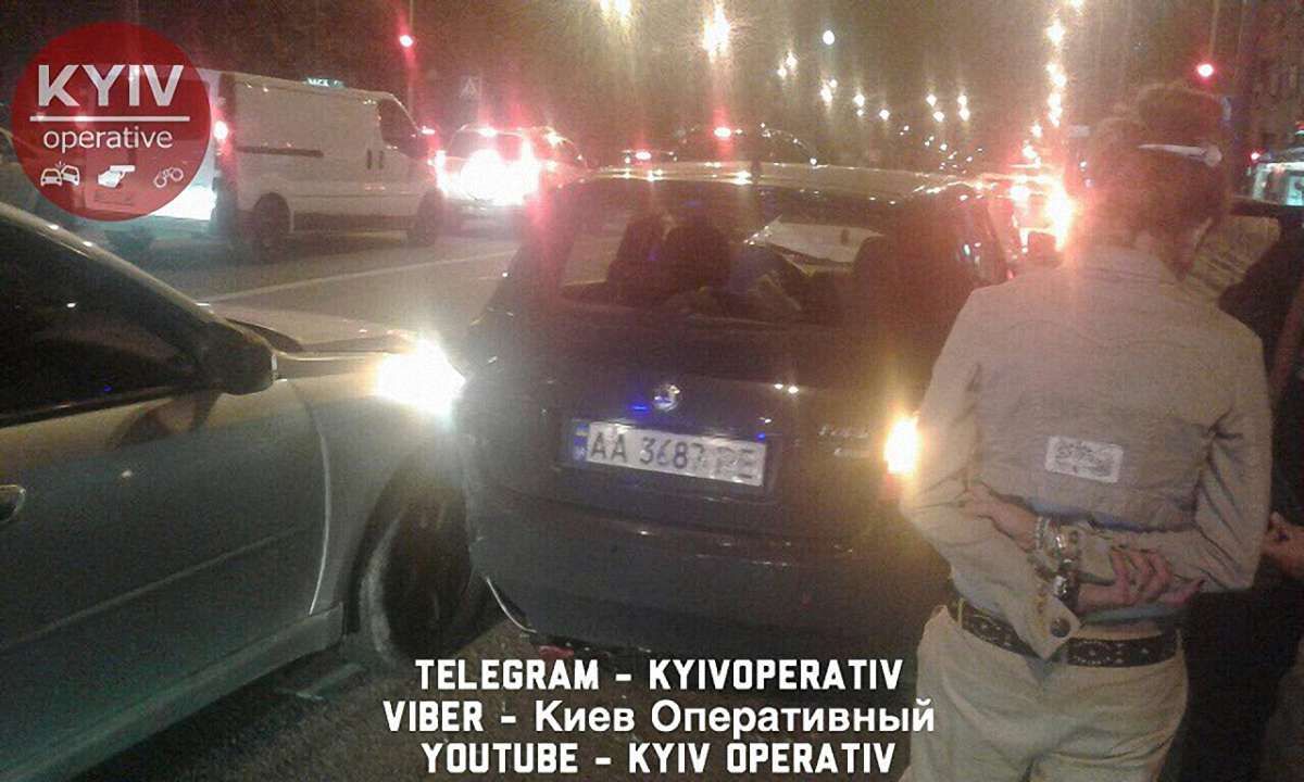 У центрі Києва після поліцейської погоні сталася потрійна ДТП