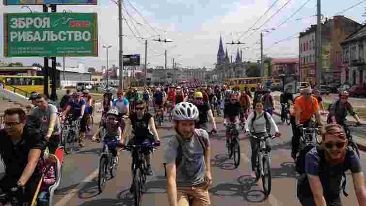У Львові майже тисяча велосипедистів взяли участь у велопробізі