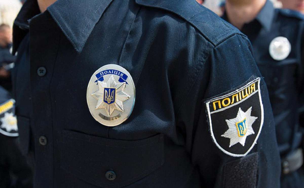 Поліція в Івано-Франківську провела обшуки в міському департаменті освіти 