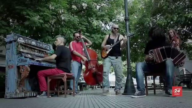 До Львова на гастролі приїхали танго-панки «El Cachivache Quinteto» із Буенос-Айреса