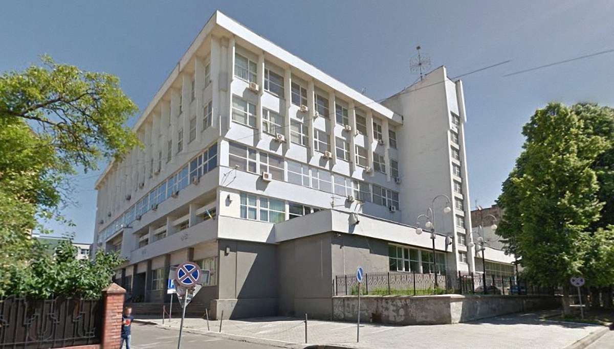 Галицький райсуд призупинив реформу комунальної стоматології Львова