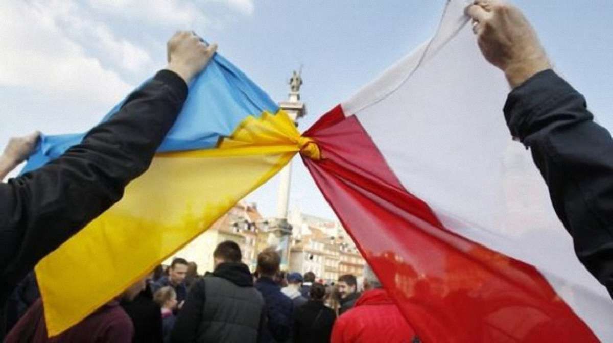 Фахівці інститутів нацпам'яті України і Польщі обговорять питання пам'ятників