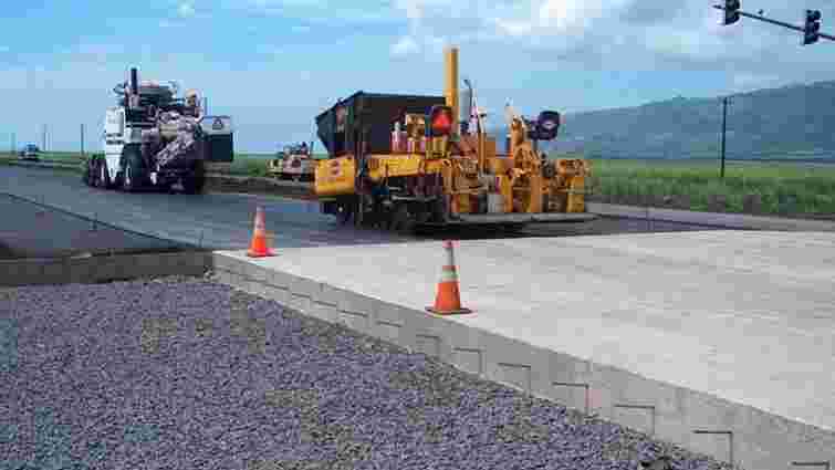 Міністр інфраструктури оголосив про будівництво бетонних доріг в Україні
