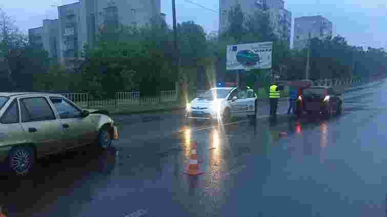 У ДТП у Львові травмувались троє людей, серед яких 8-річна дитина