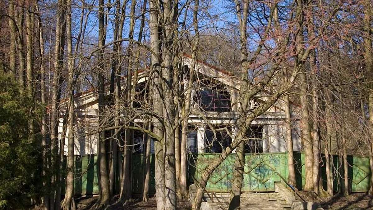 Суд залишив львівський кінотеатр «Дружба» у власності фірми дітей Богдана Дубневича