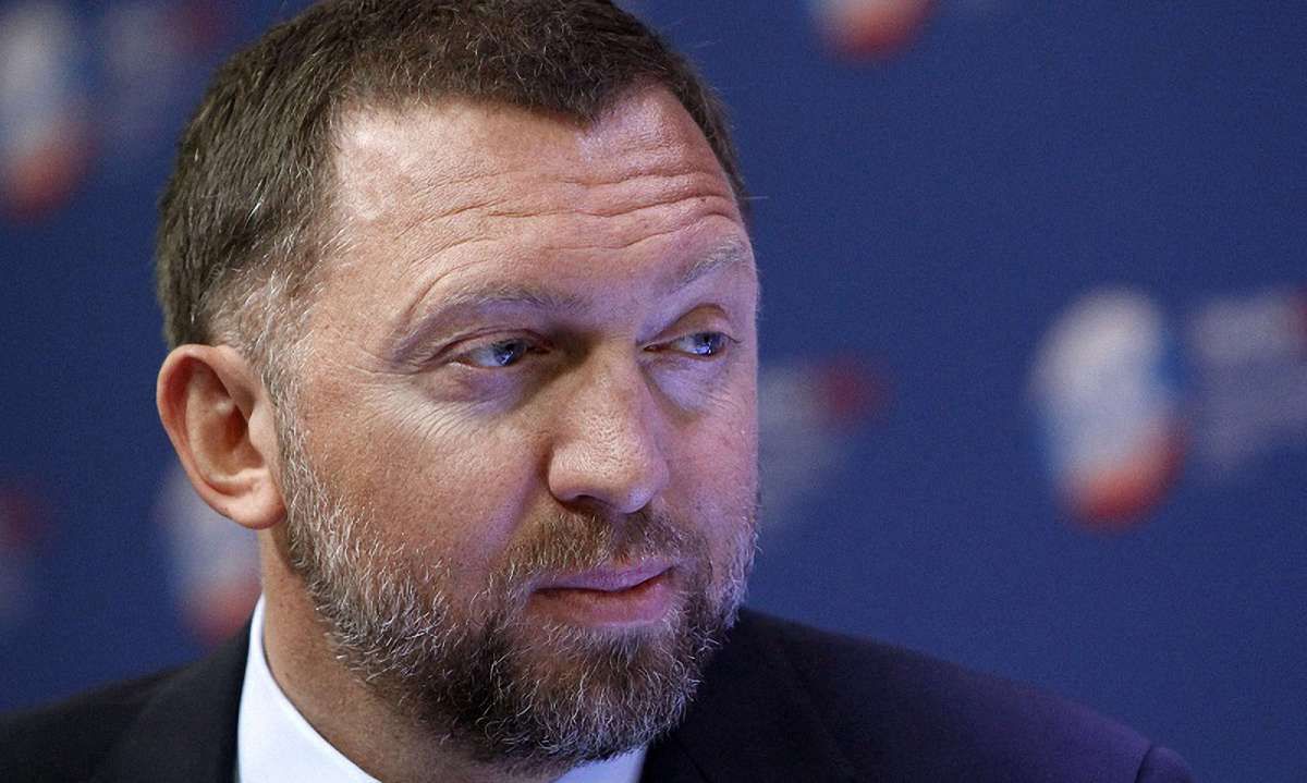Російський олігарх запропонував США допомогу в розслідуванні втручання РФ у вибори президента
