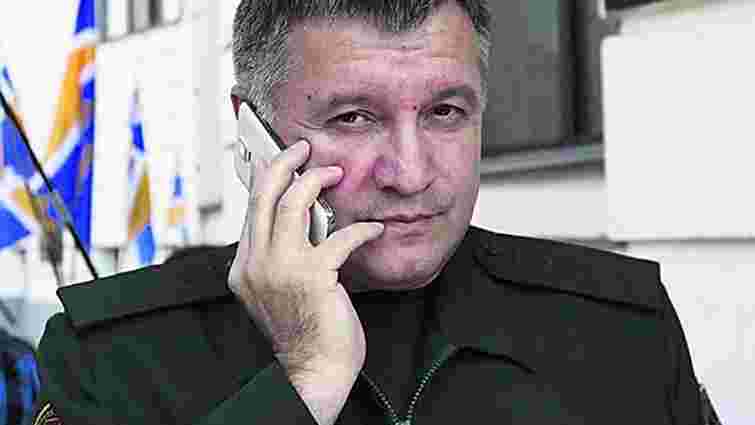 Голова МВС розповів про погрози з Москви після затримання екс-податківців часів Януковича