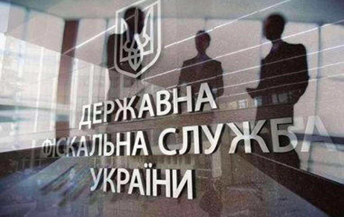 Податківці арештували 70 вантажівок, які перевозили вантажі на окуповану територію Донбасу