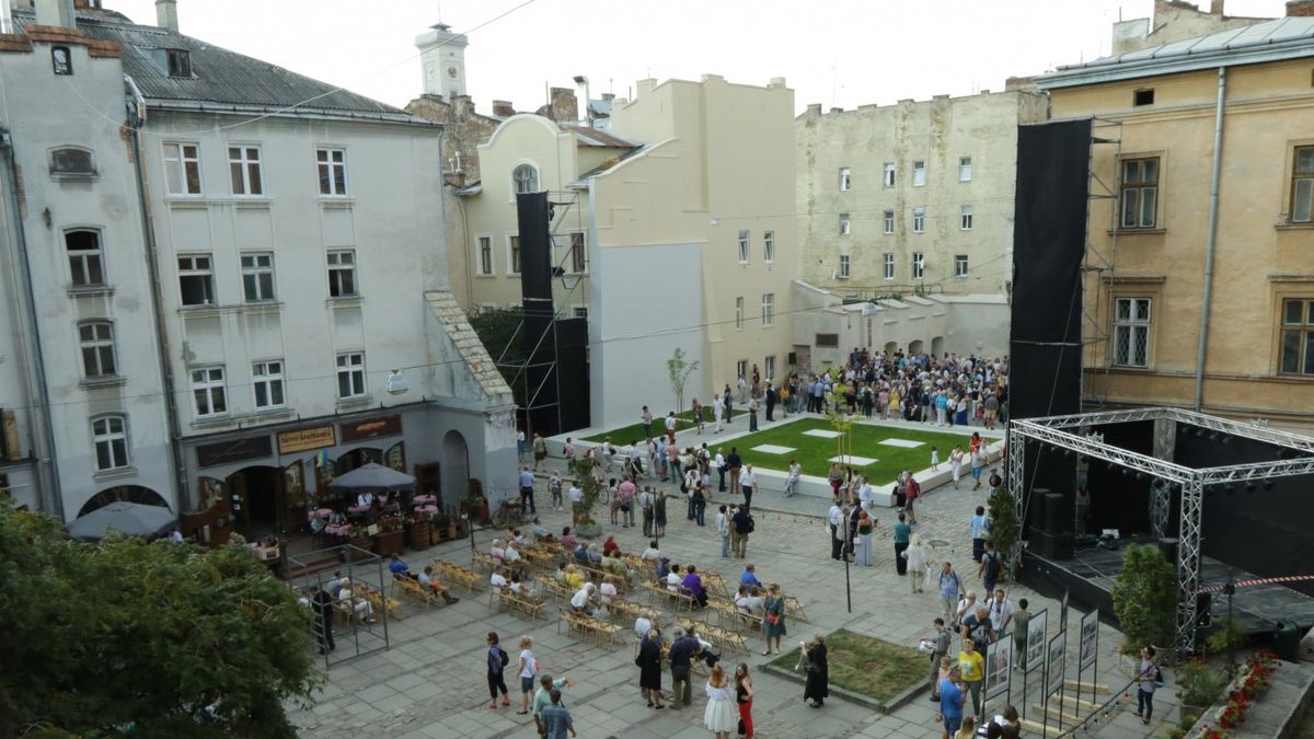 Суд вивів із комунальної власності територію «Простору синагог»