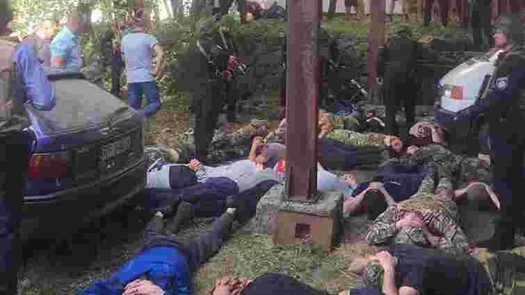 На Вінниччині поліція затримала 42 нападників на агроферму