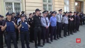 Понад 100 правоохоронців забезпечують правопорядок на сесії Львівської облради