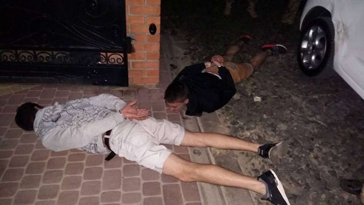 Вісім екіпажів патрульної поліції вночі у Луцьку ловили сина місцевого екс-силовика