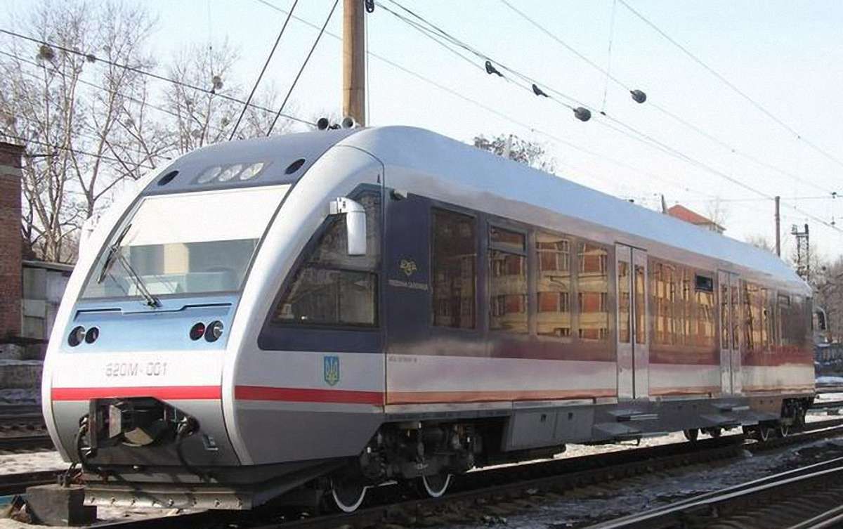 «Укрзалізниця» розпочала продаж квитків на рейковий автобус до Холму