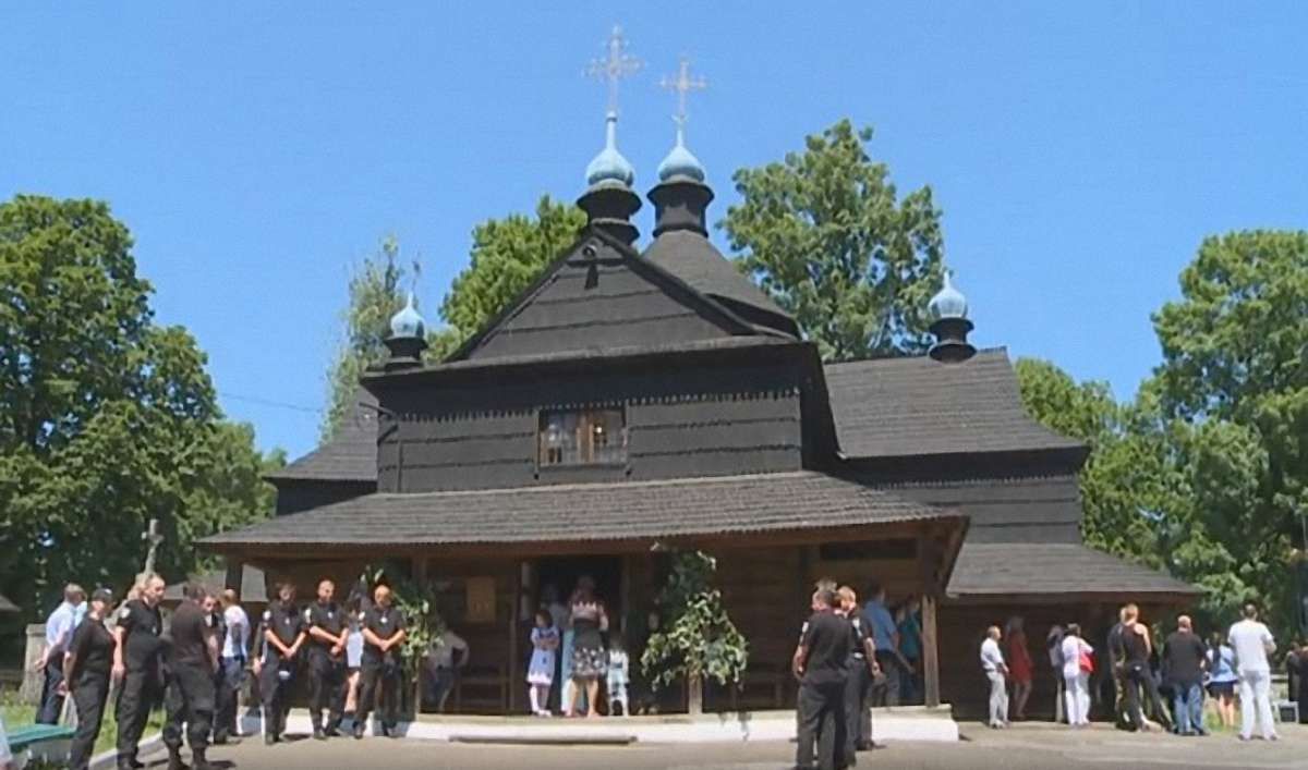 У Коломиї на Трійцю стався конфлікт між парафіянами УГКЦ та УПЦ (МП)