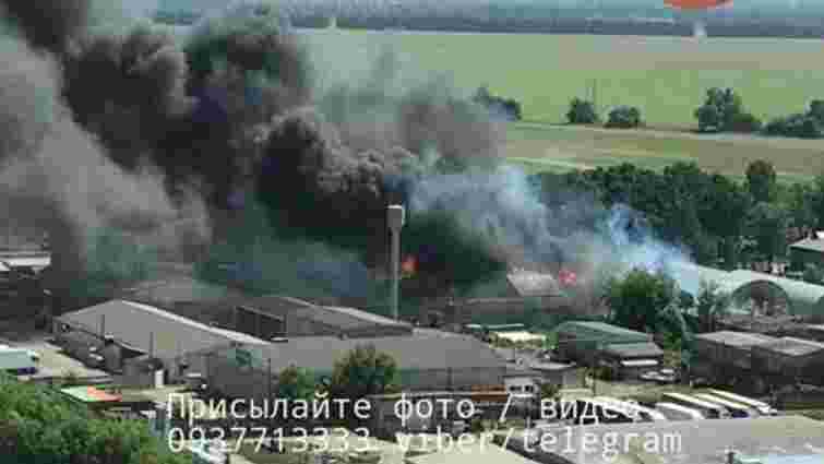 У Броварах на Київщині горять паливні склади