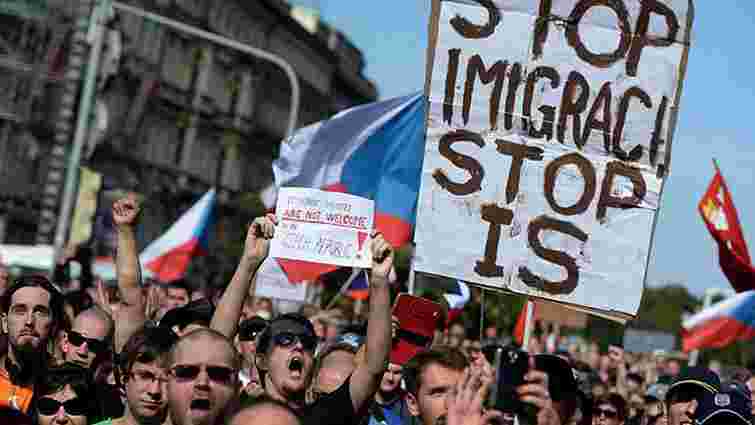 Чеський уряд відмовився приймати біженців за квотами ЄС
