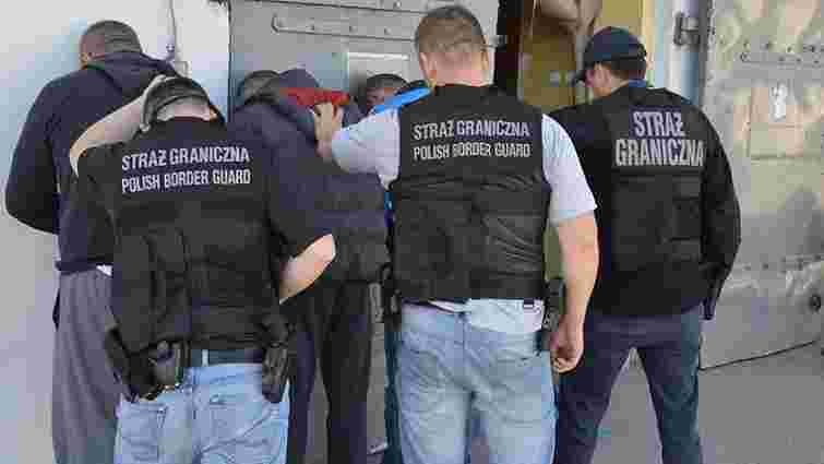 У Польщі викрили польсько-українську групу контрабандистів сигарет